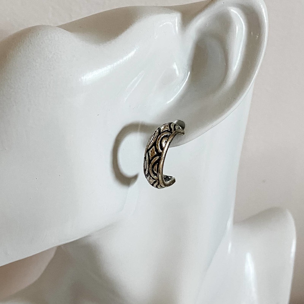 VTG Silver Tribal Etched Hoop Earrings